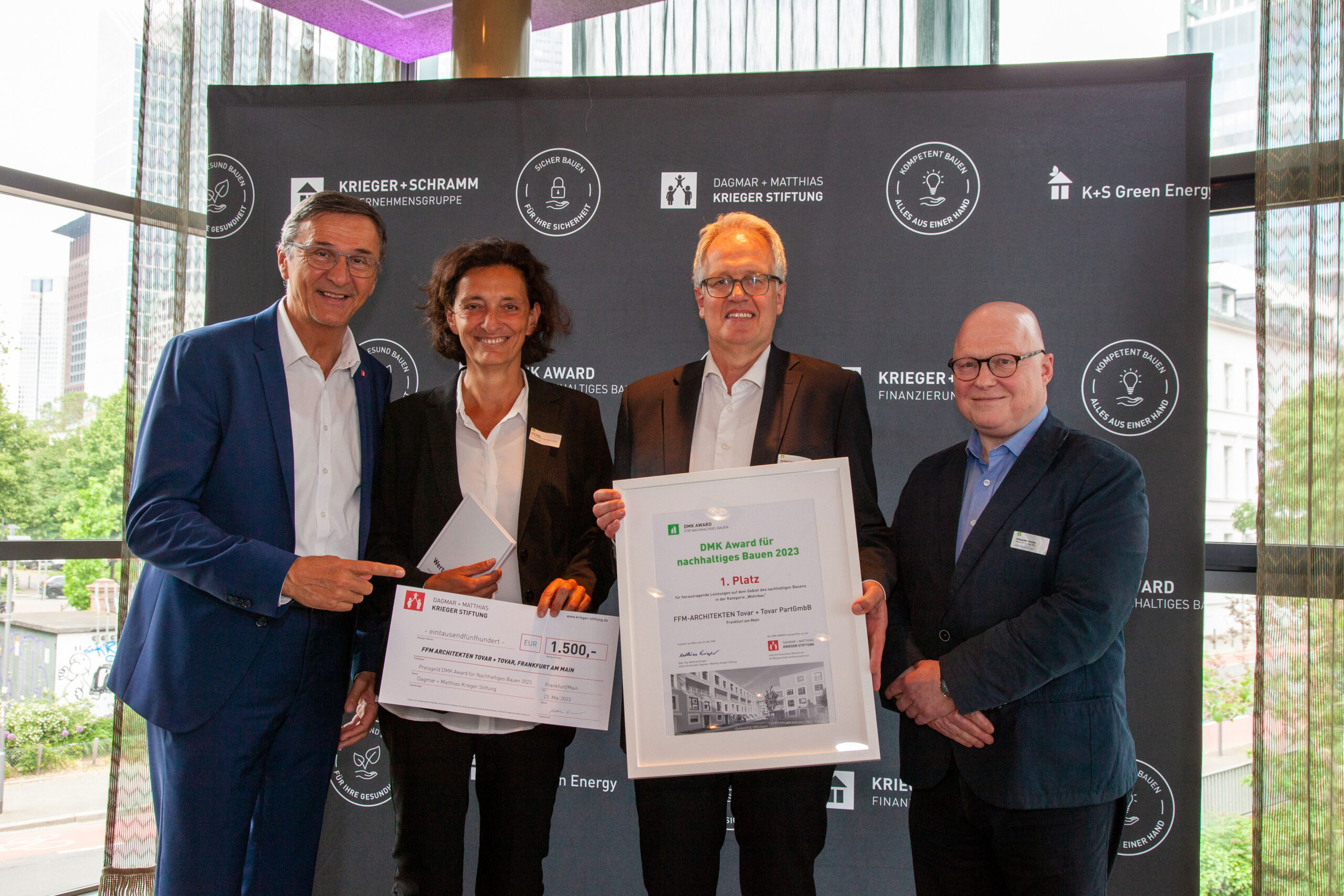dmk-award-fuer-nachhaltiges-bauen-340-gustavshof-ffm-architekten